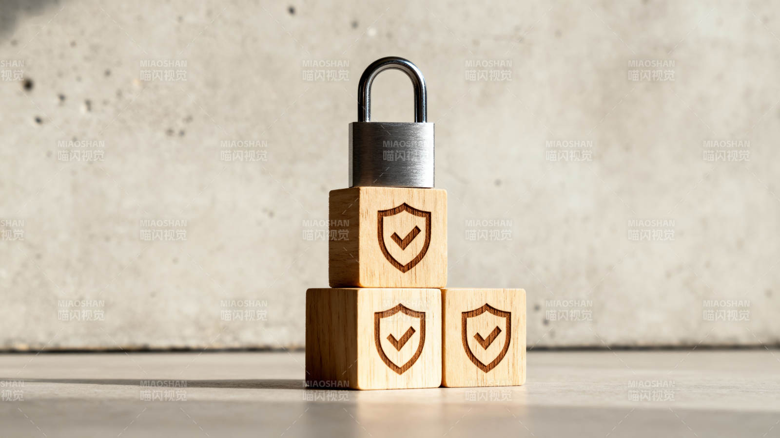 安全防护 层层守护图片