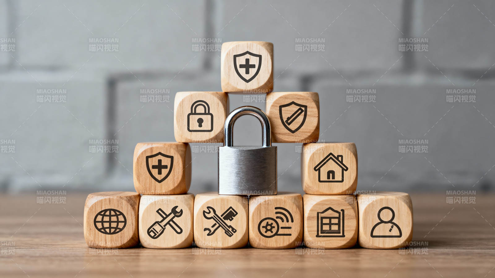 安全防护金字塔图片