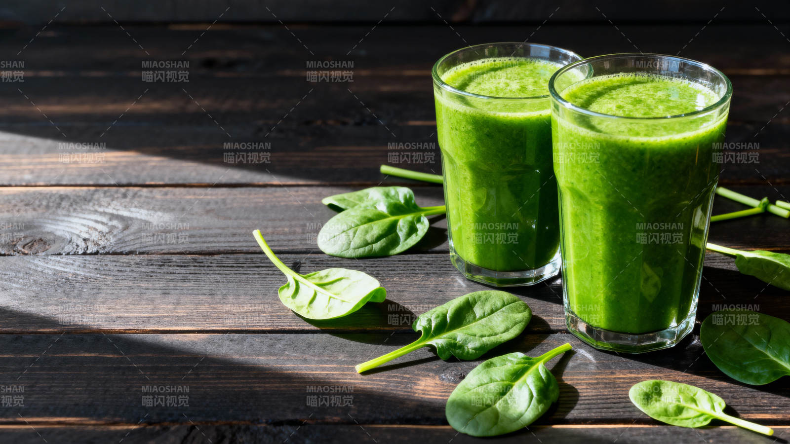 绿色蔬果汁图片