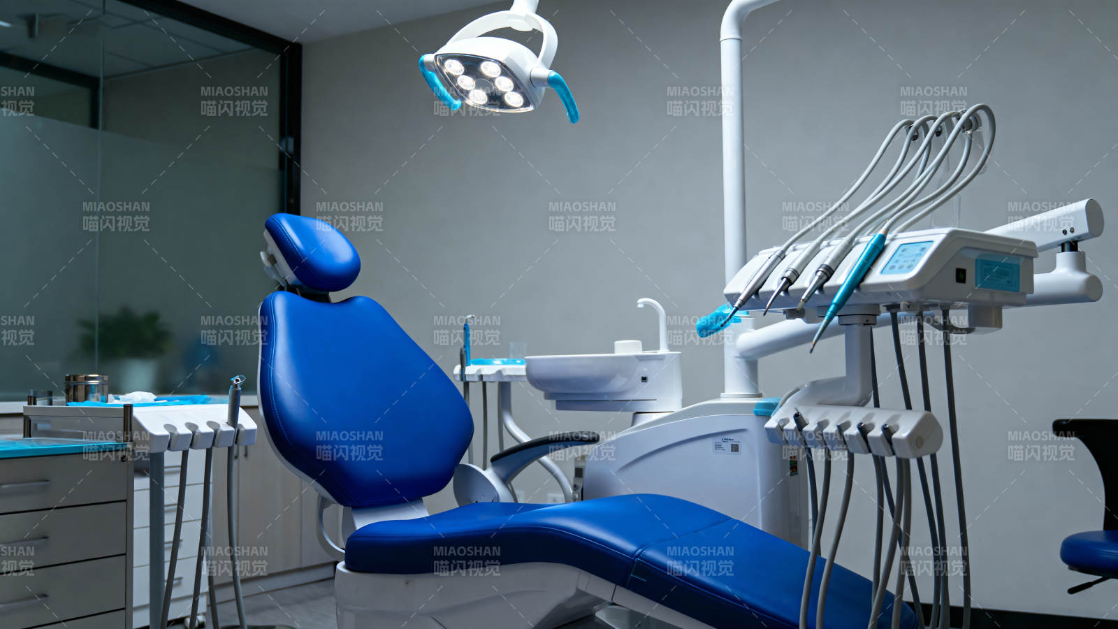 现代牙科诊疗室图片