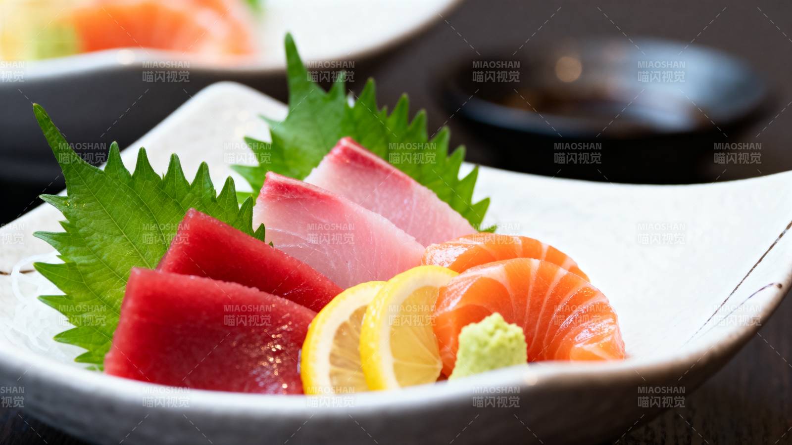 精致刺身拼盘图片