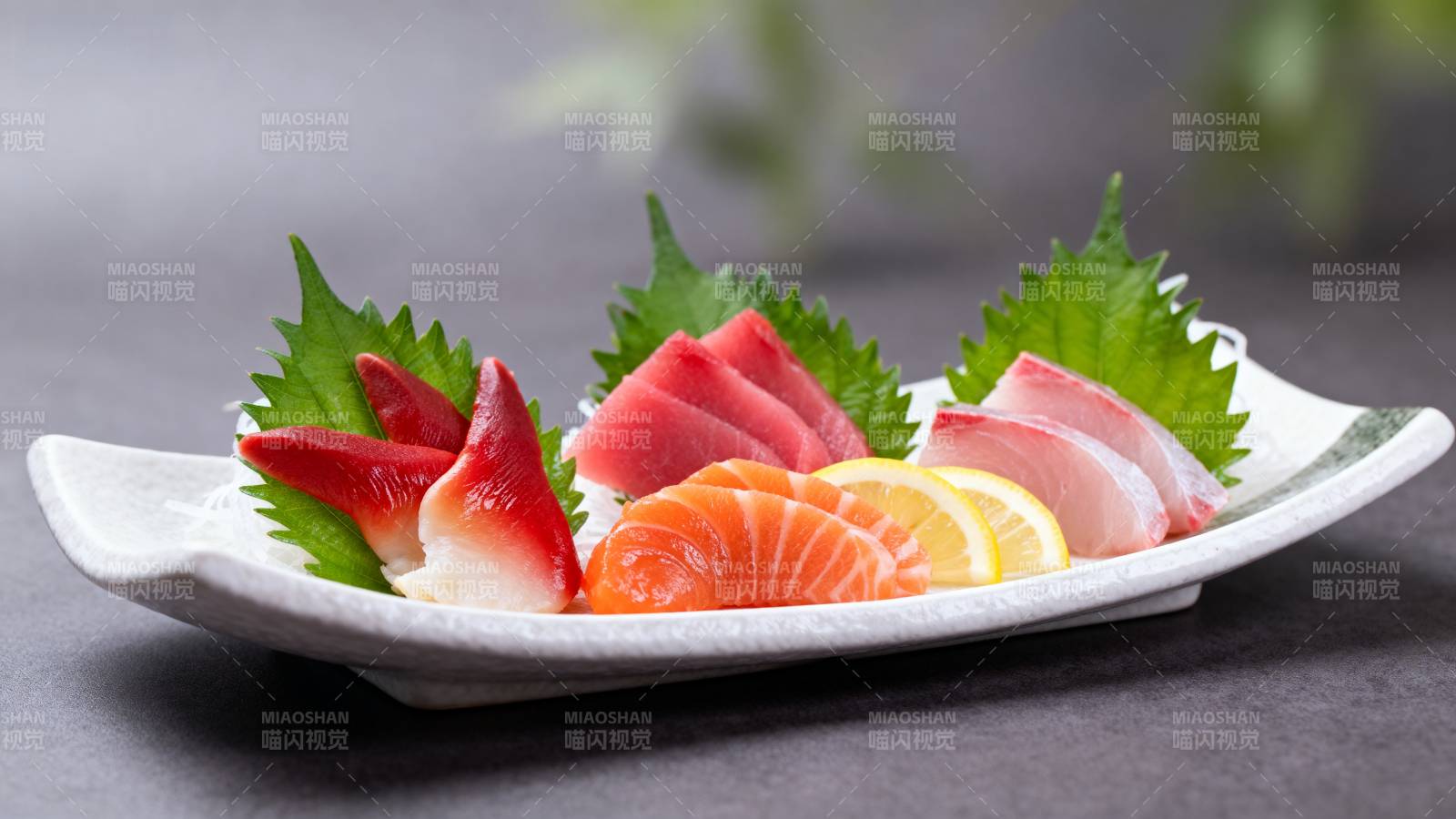 精致刺身拼盘图片