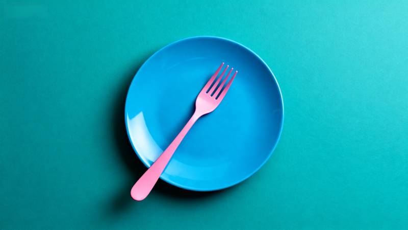 蓝盘粉叉静置图片