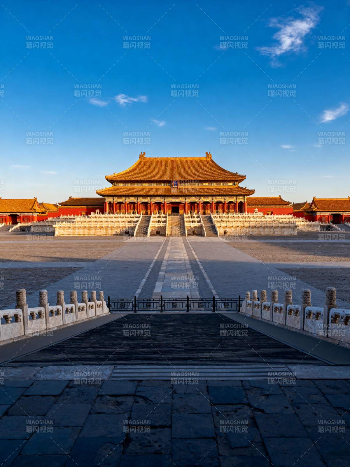 故宫太和殿晨景图片