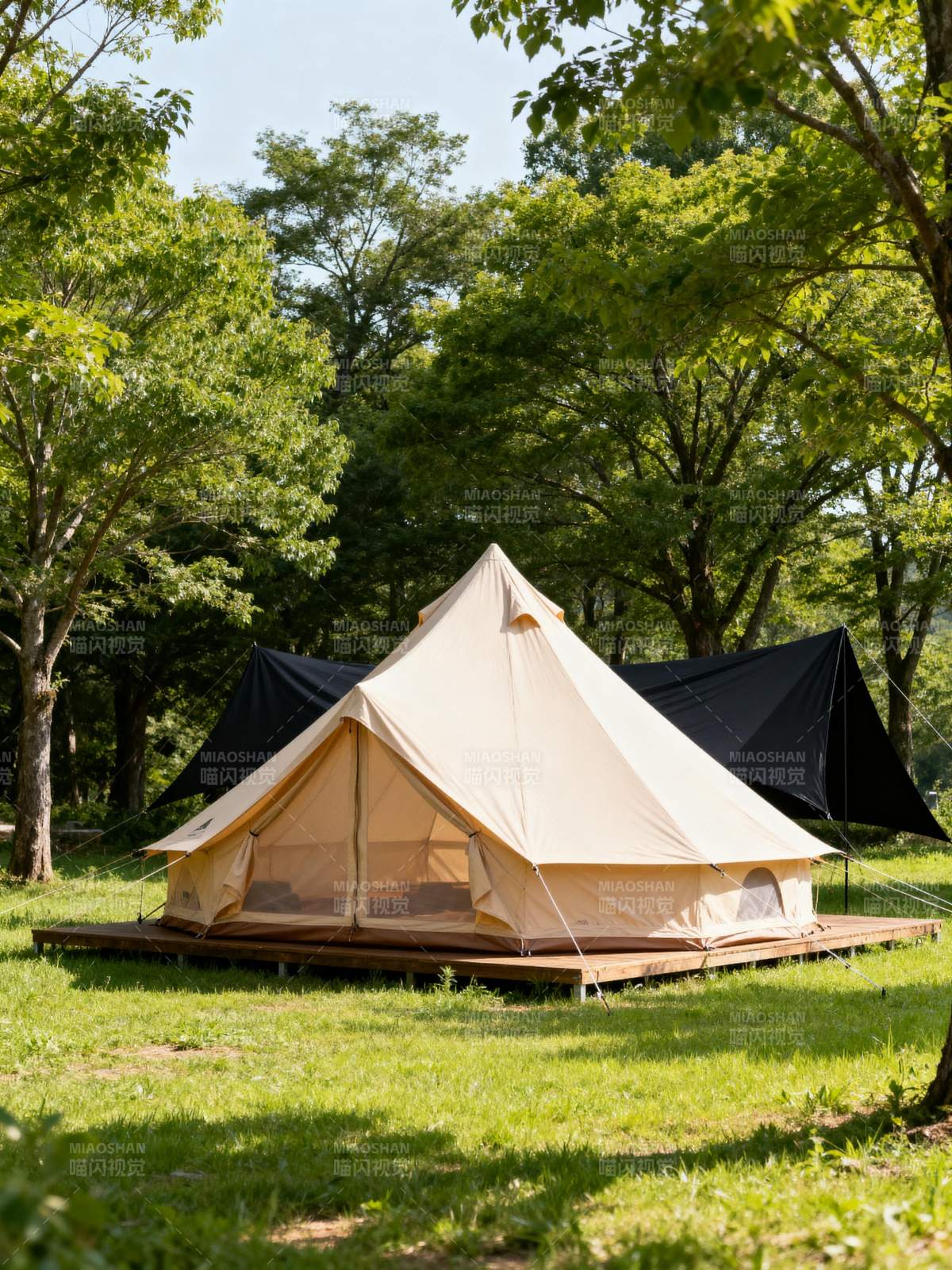 林间露营帐篷图片