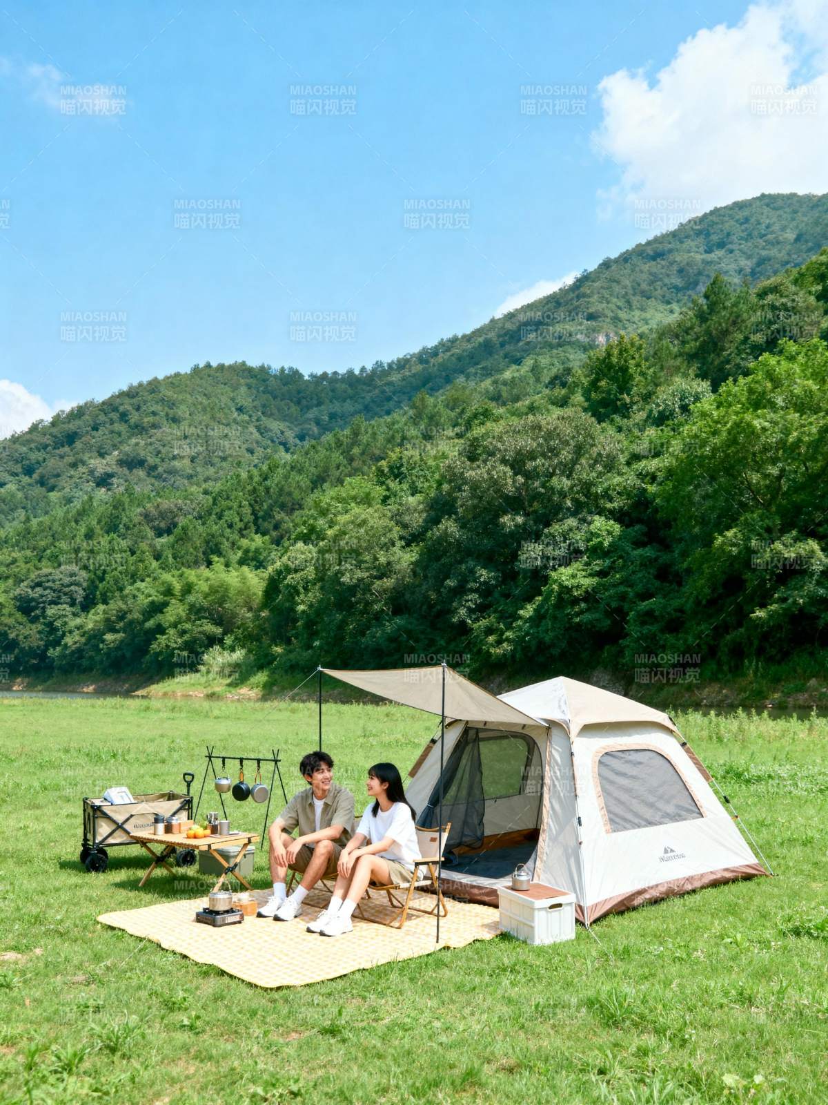 山野露营 惬意时光图片