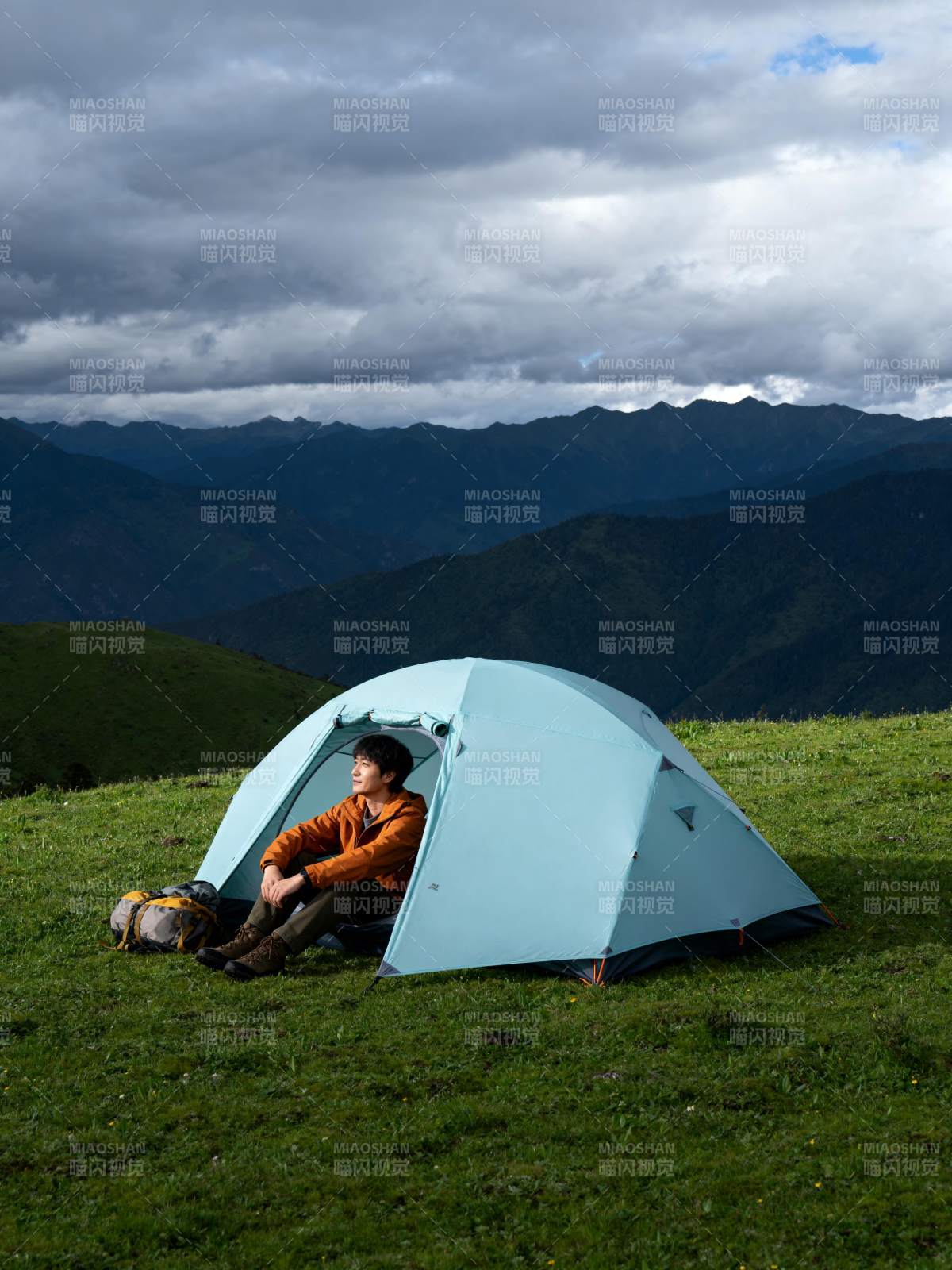 山野露营 静享自然图片