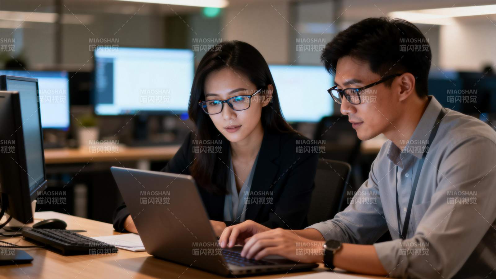 专注工作 共研项目图片