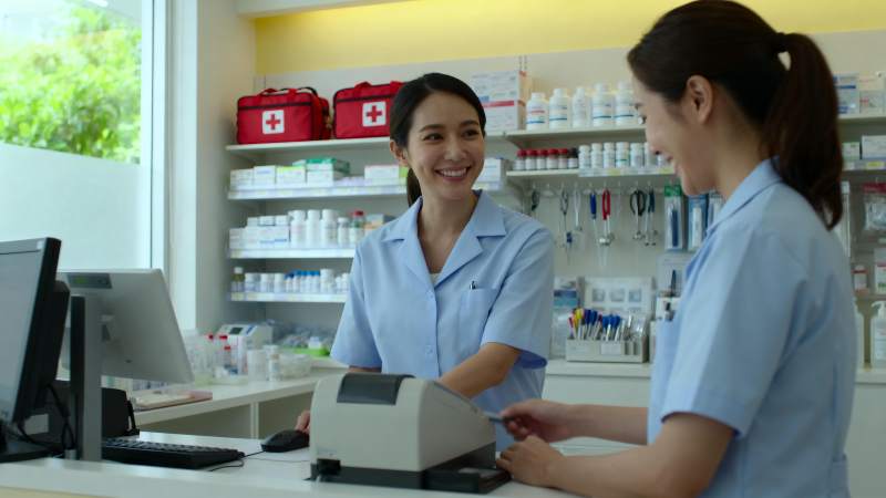 药房微笑服务图片