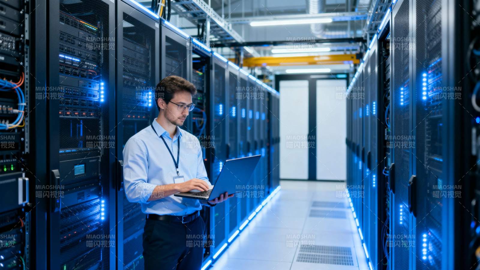 数据中心运维工程师图片