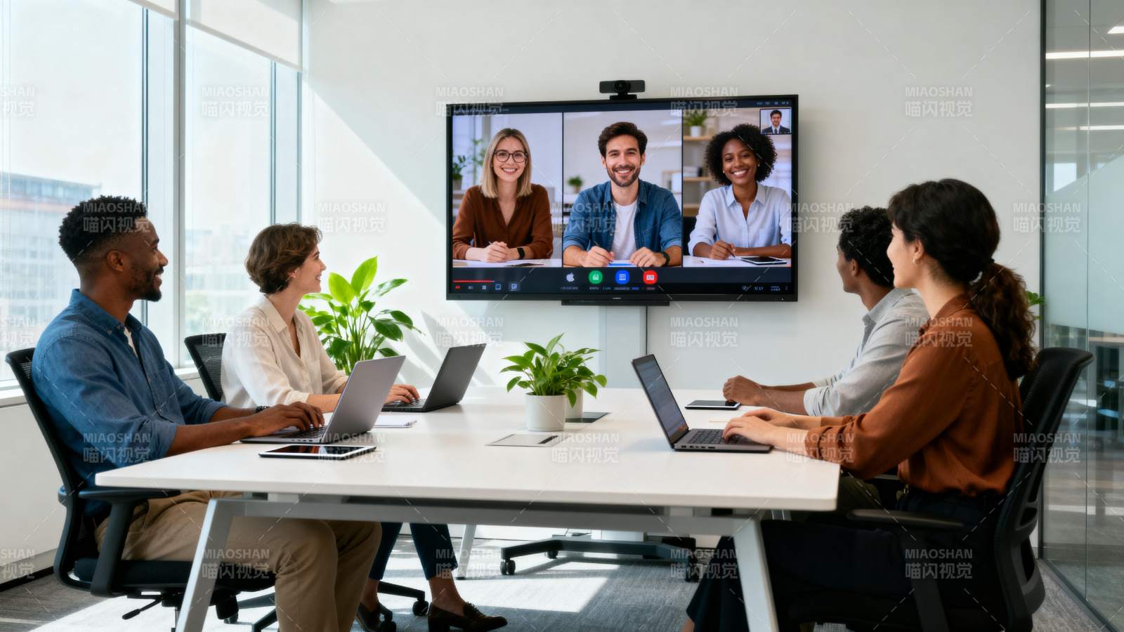 远程会议进行中图片