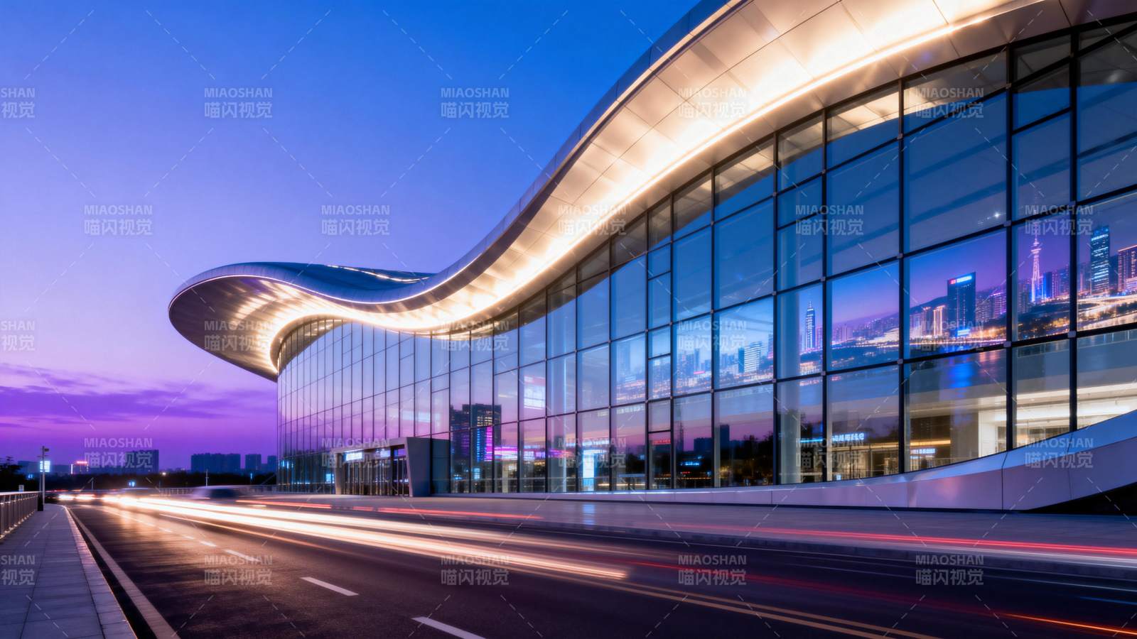 现代建筑夜景图片