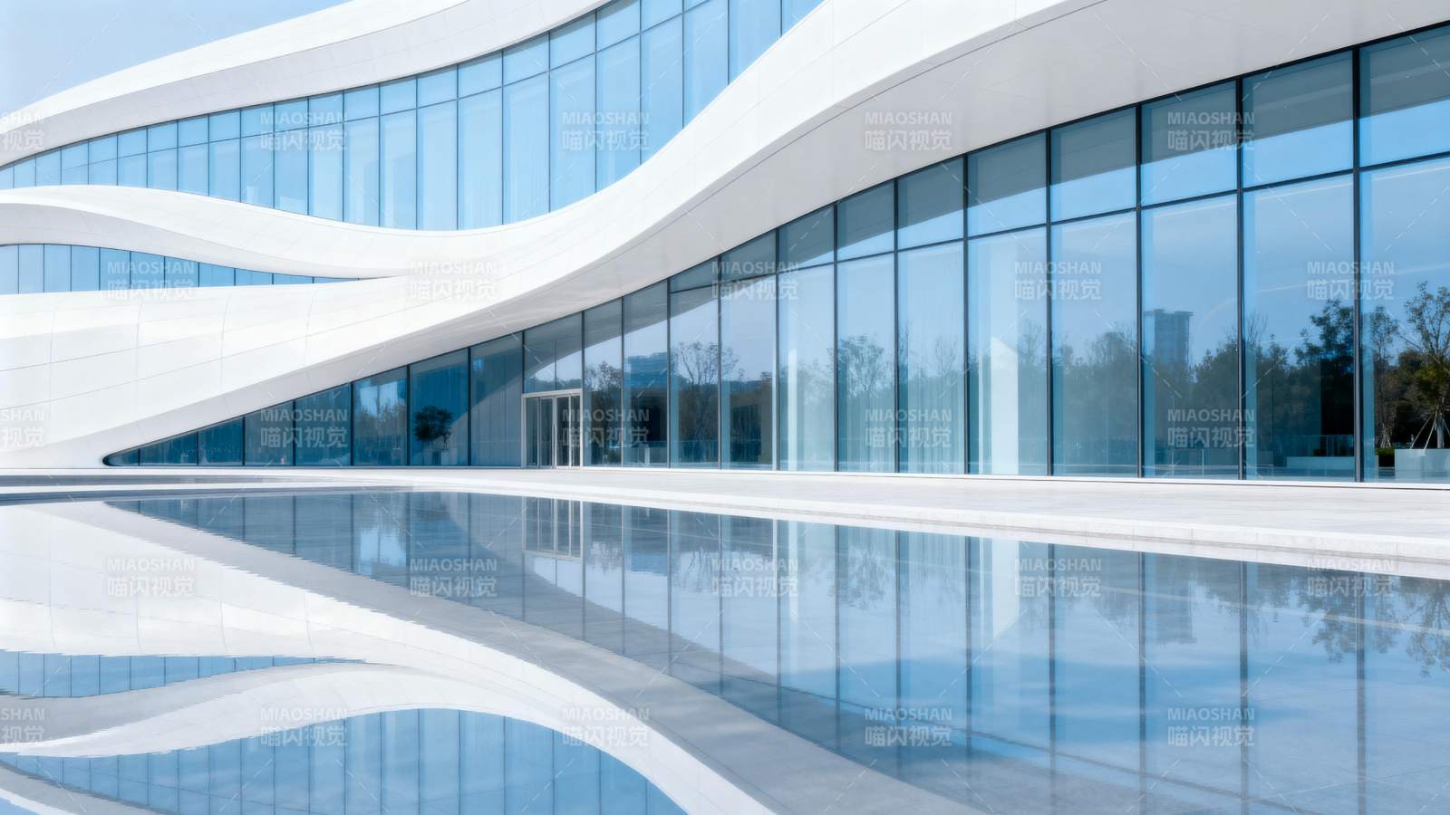 现代建筑倒影之美图片