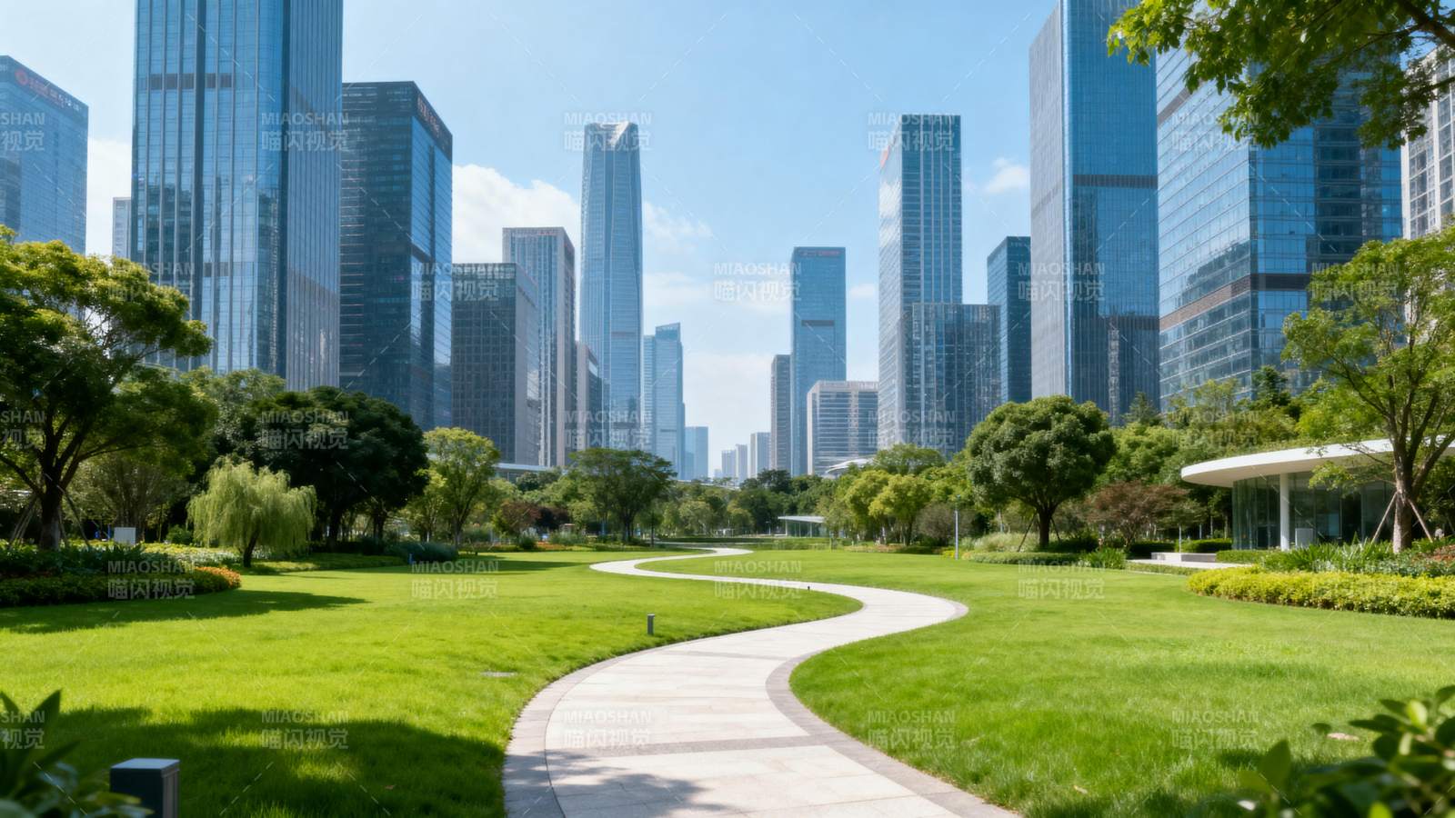 城市绿洲 高楼林立图片