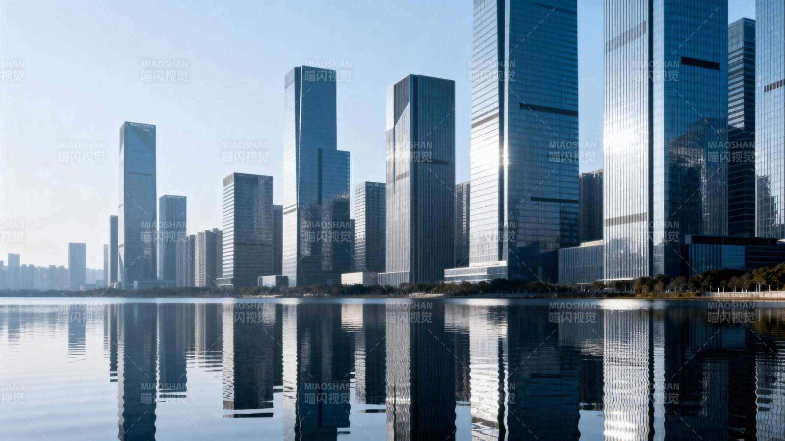 城市天际线倒影图片