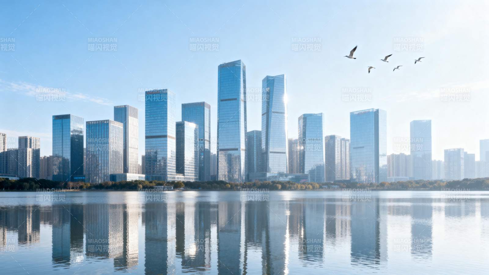 城市天际线倒影图片