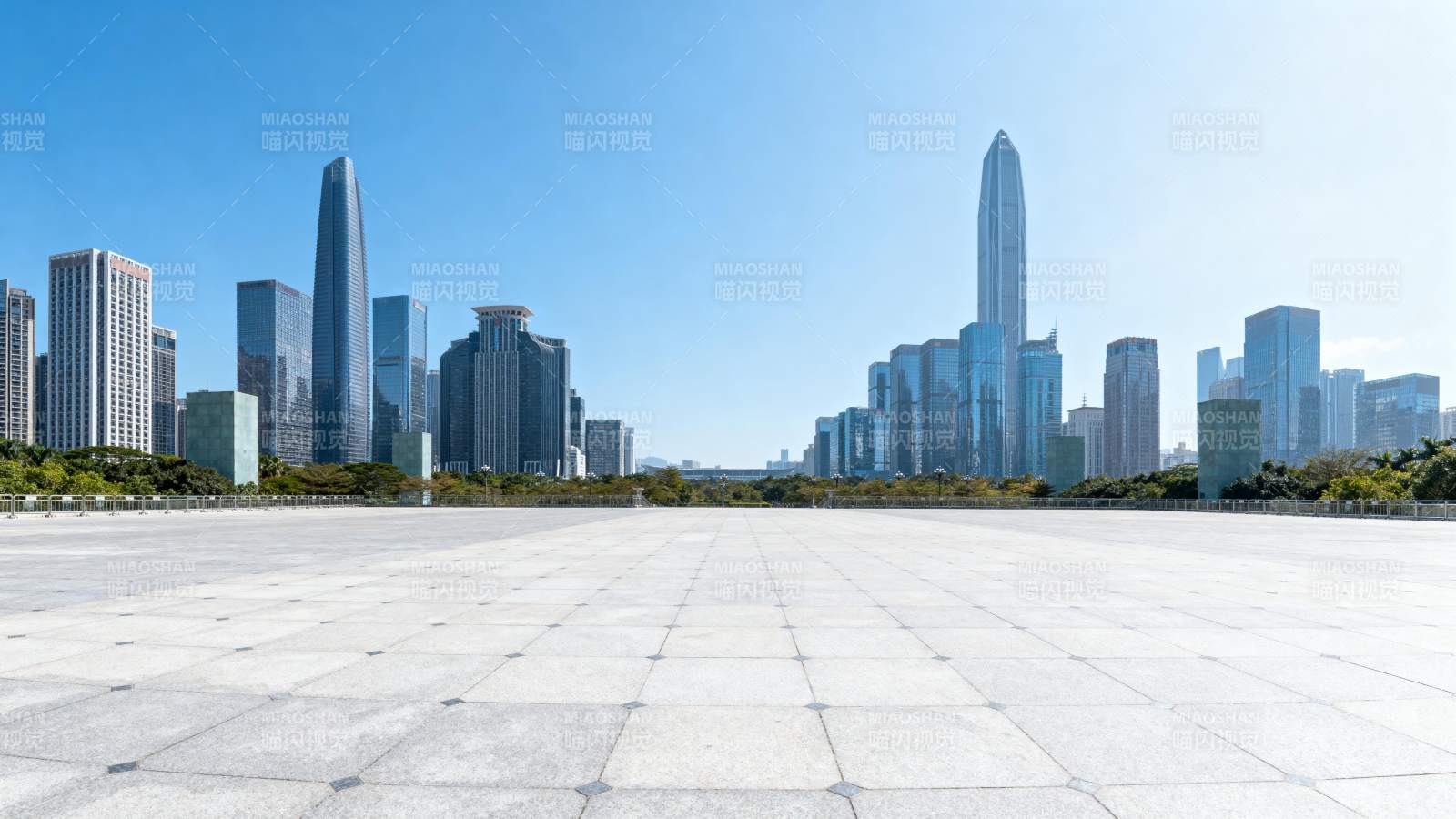 城市天际线全景图片