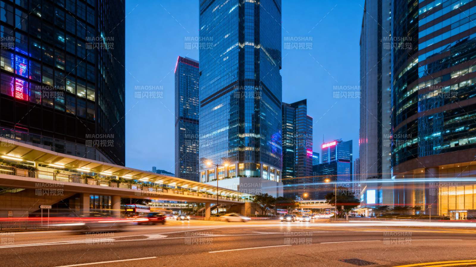 都市夜景繁华街图片