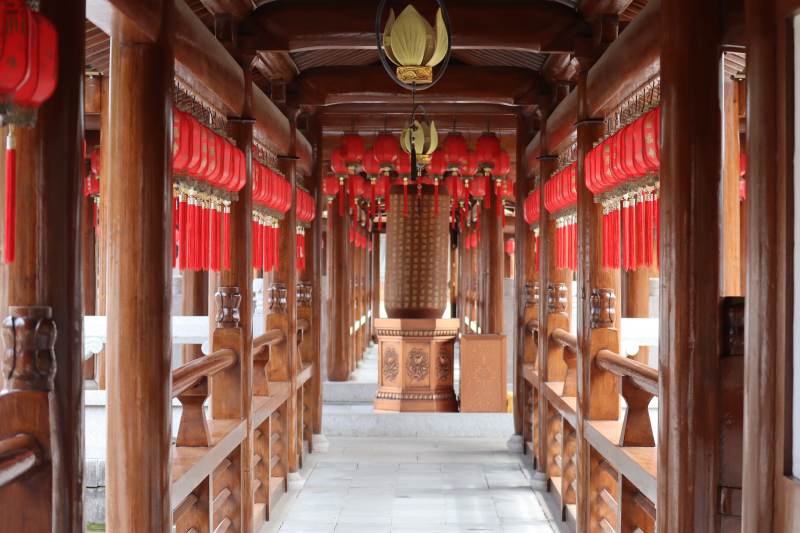 古色古香的长廊图片