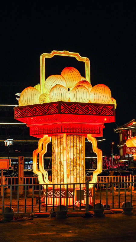 灯火辉煌迎新春图片