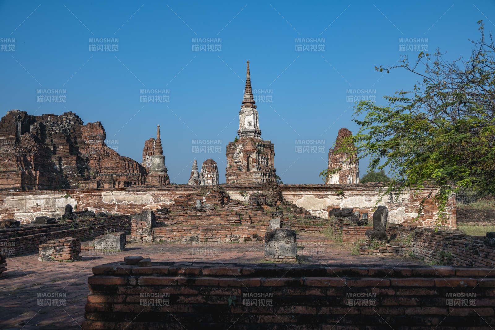 古寺遗址风光图片