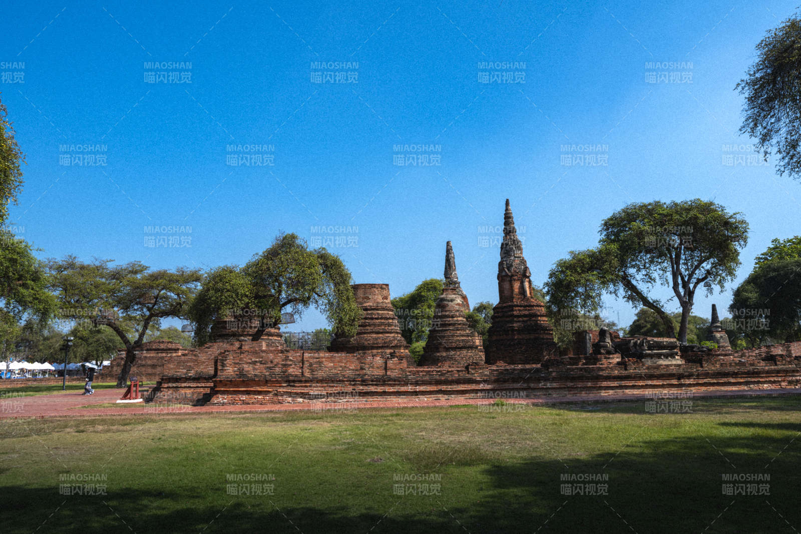 古塔遗址风光图片