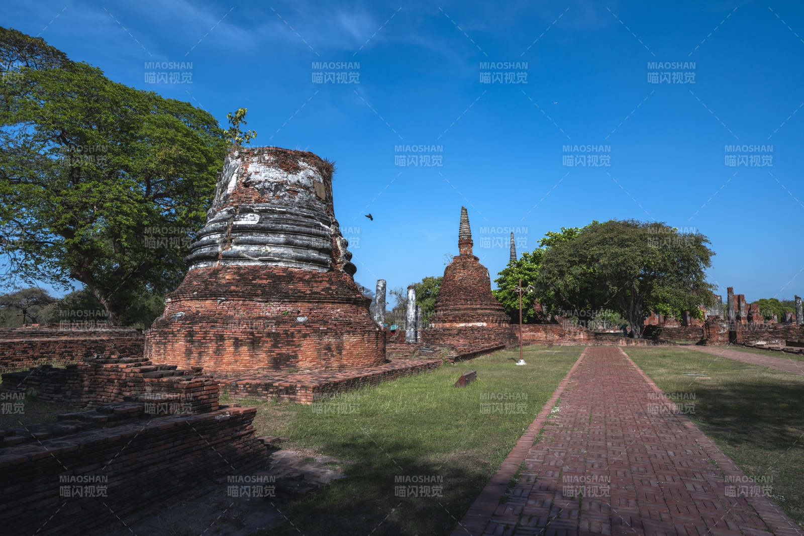 古塔遗址风光图片