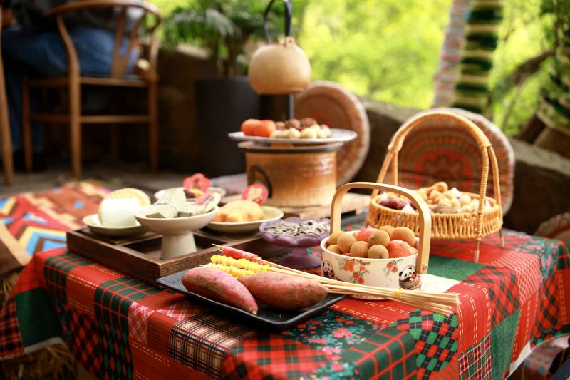 野餐美食盛宴图片