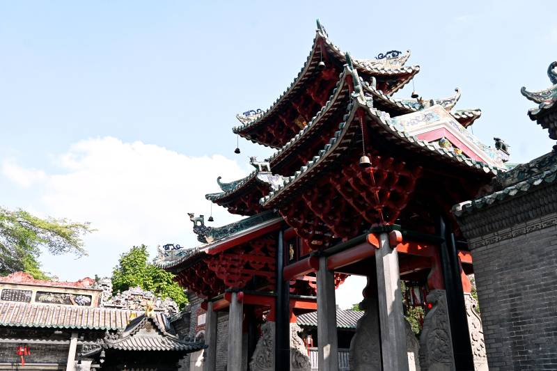 广东佛山祖庙古建筑飞檐翘角图片