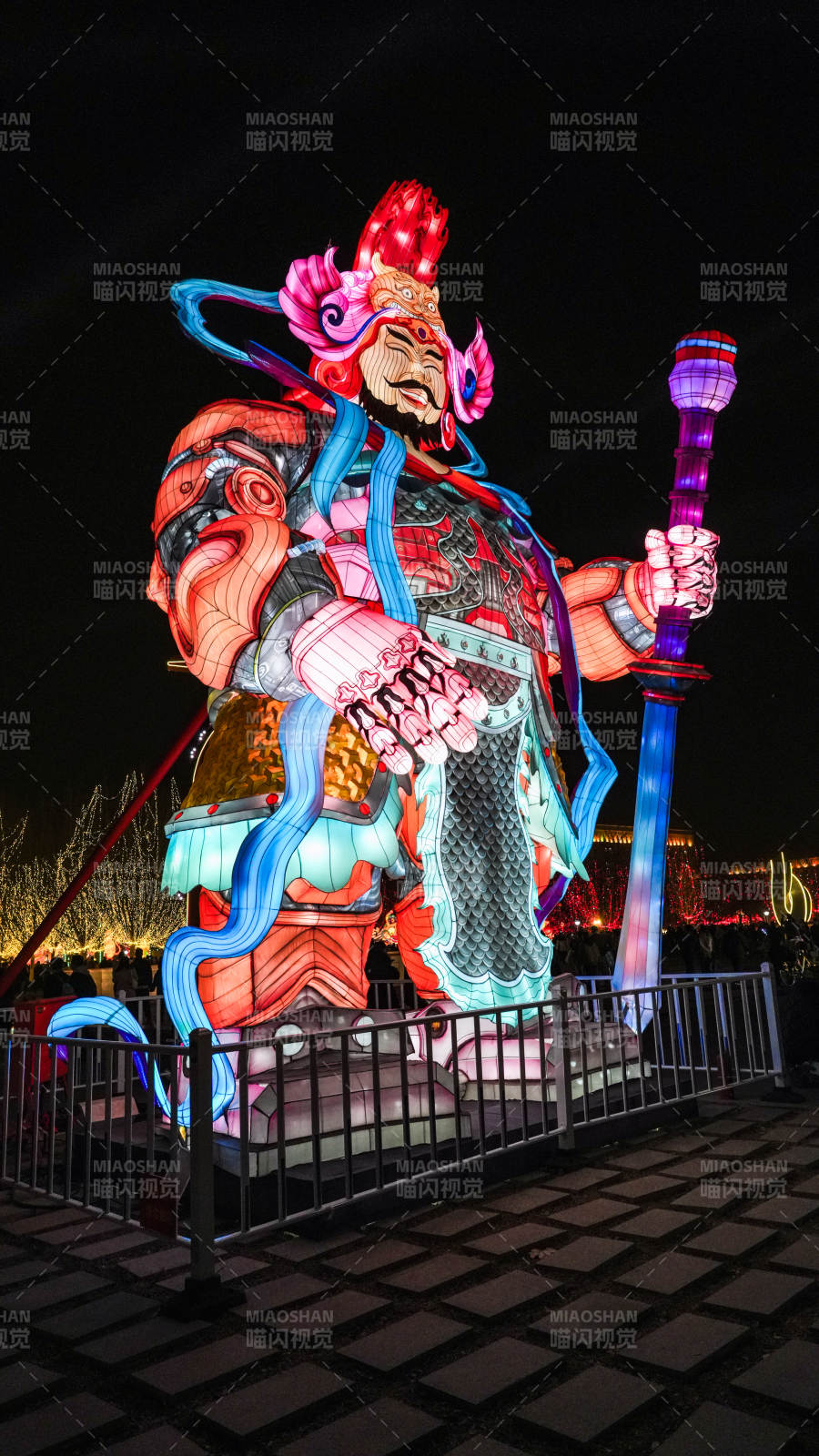 彩灯神将夜游图片