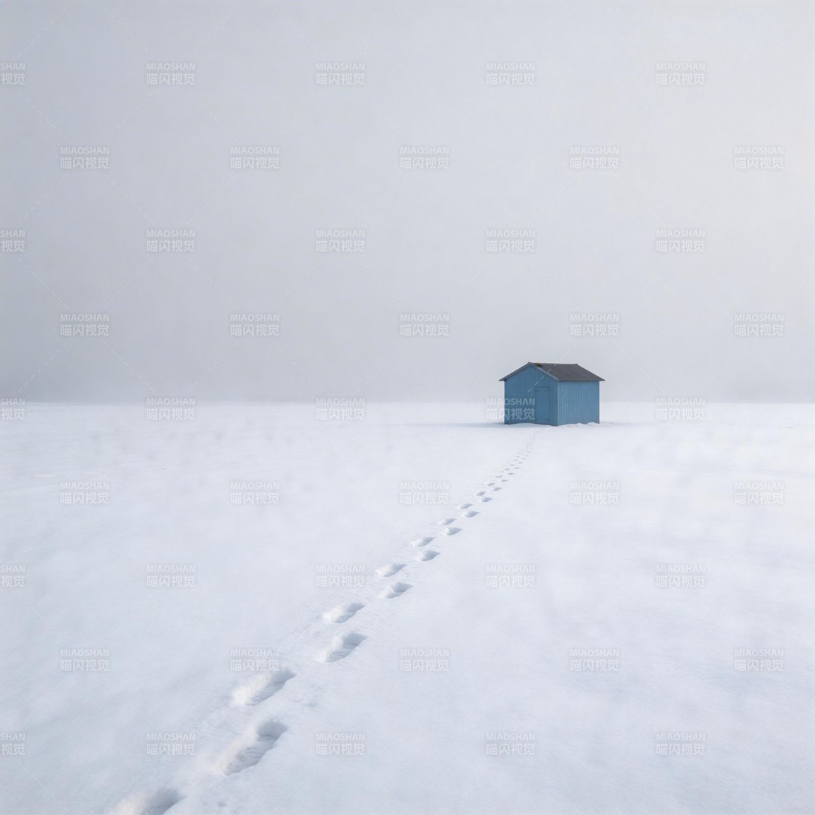 雪原孤屋 足迹延伸图片