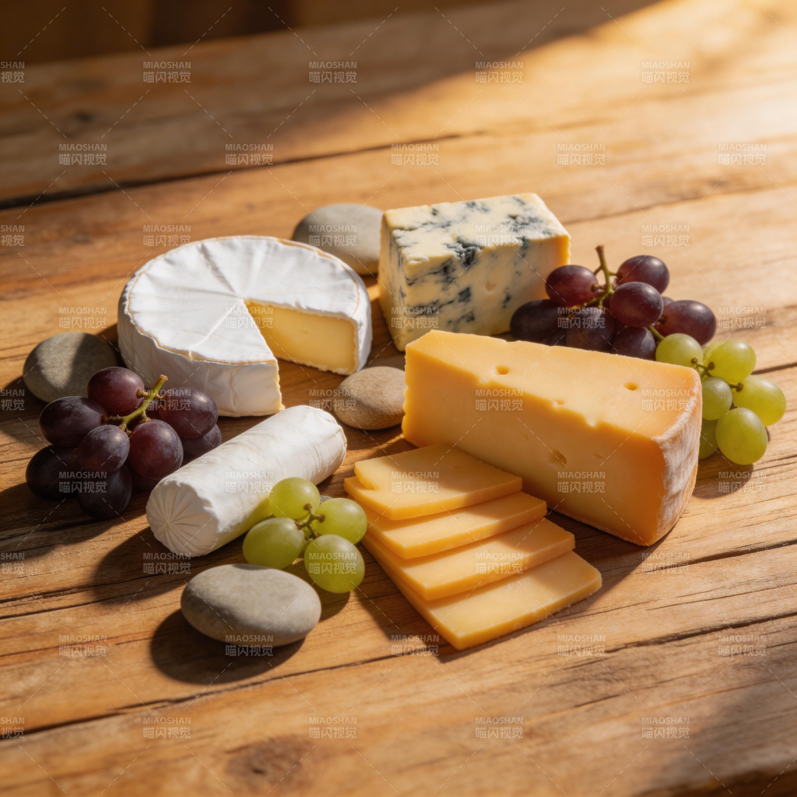 奶酪与葡萄的盛宴图片
