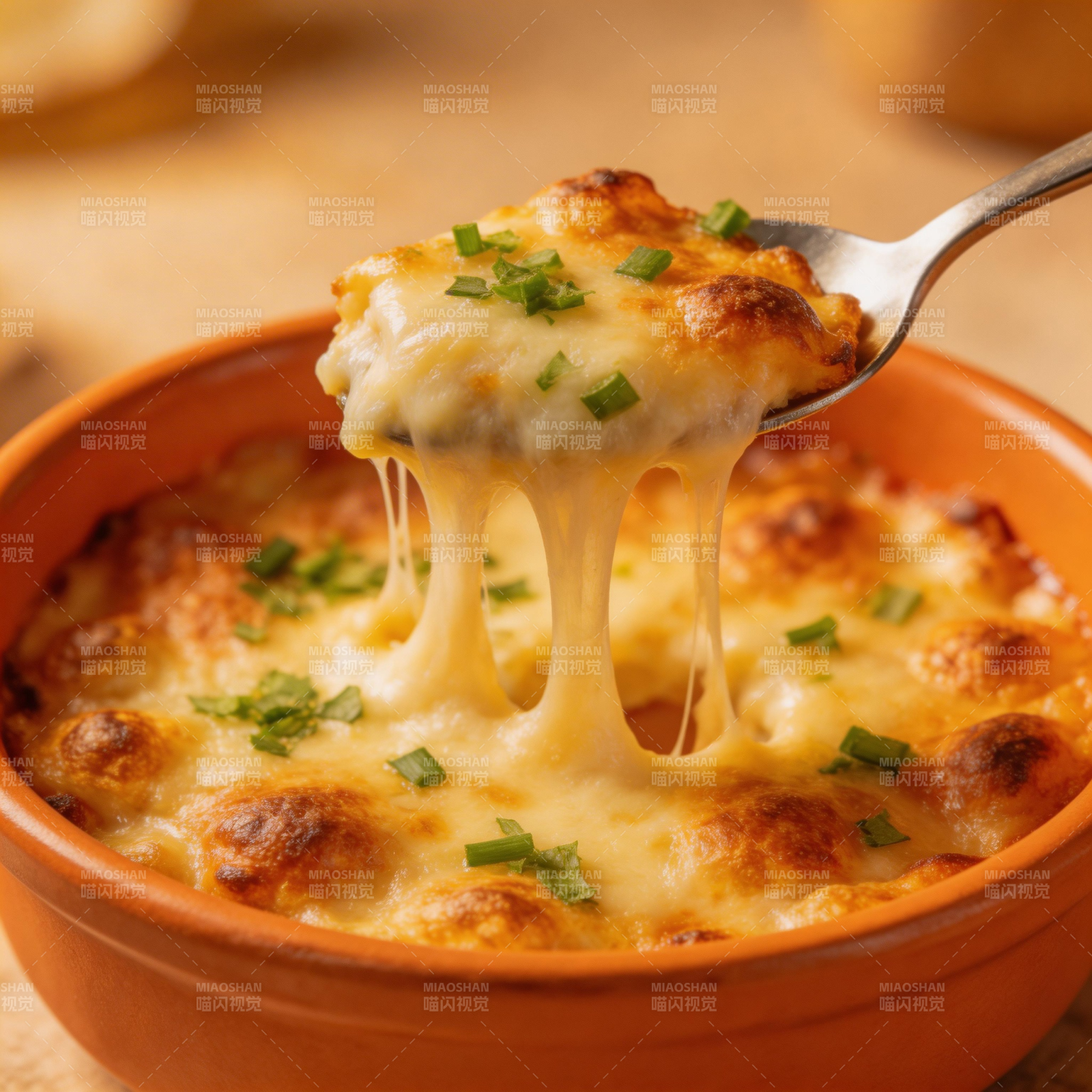 芝士拉丝焗饭图片