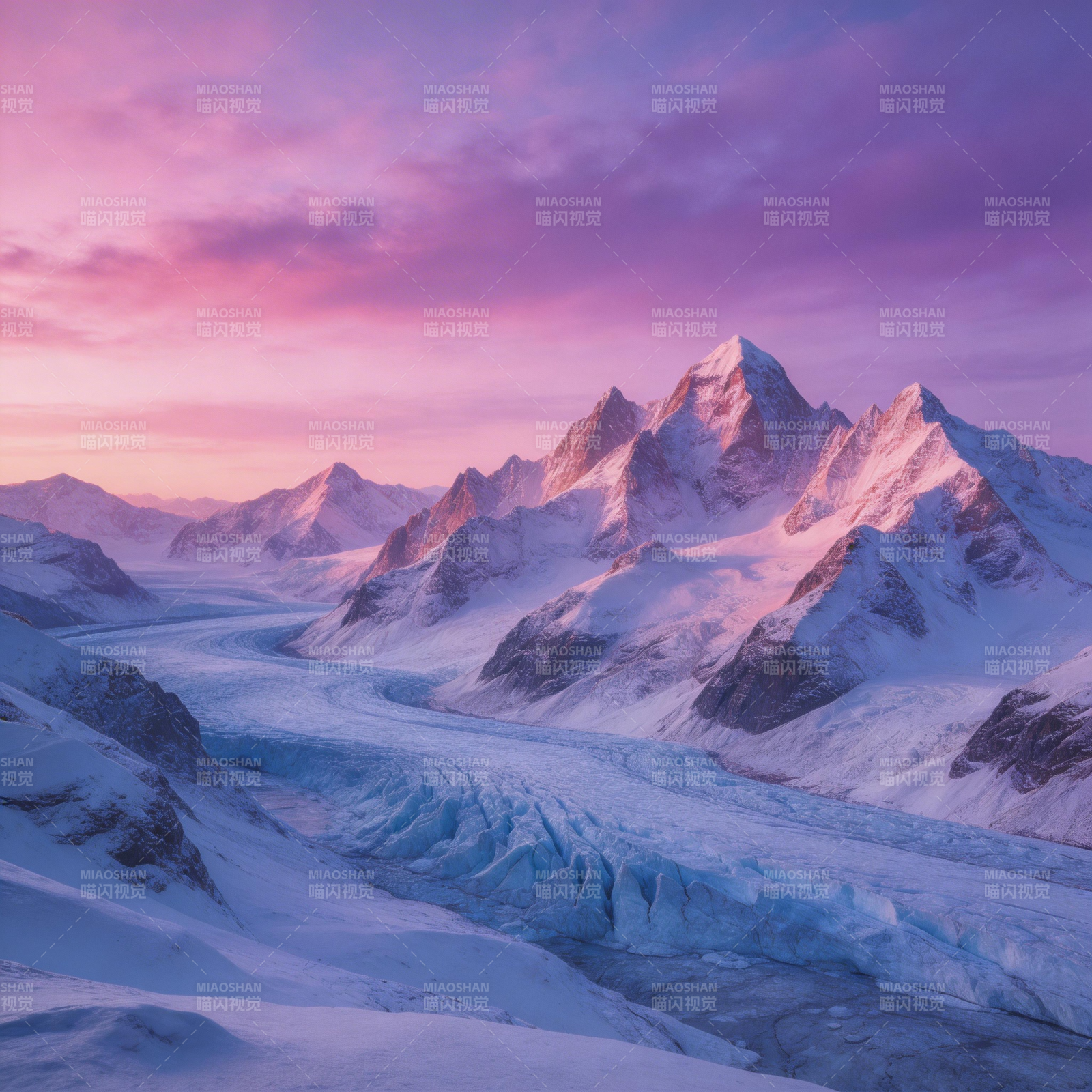 雪山日出美景图片