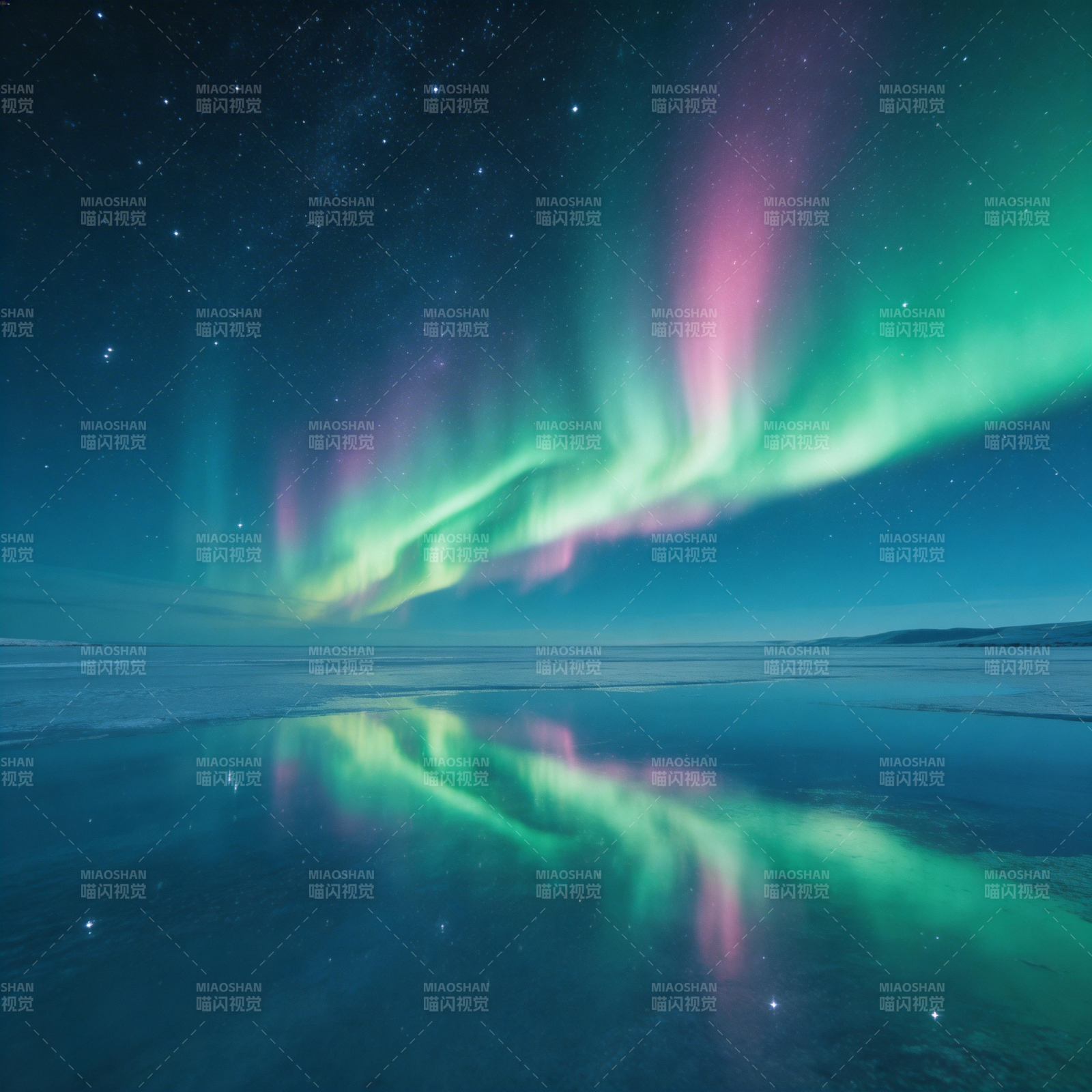 极光映照夜空图片