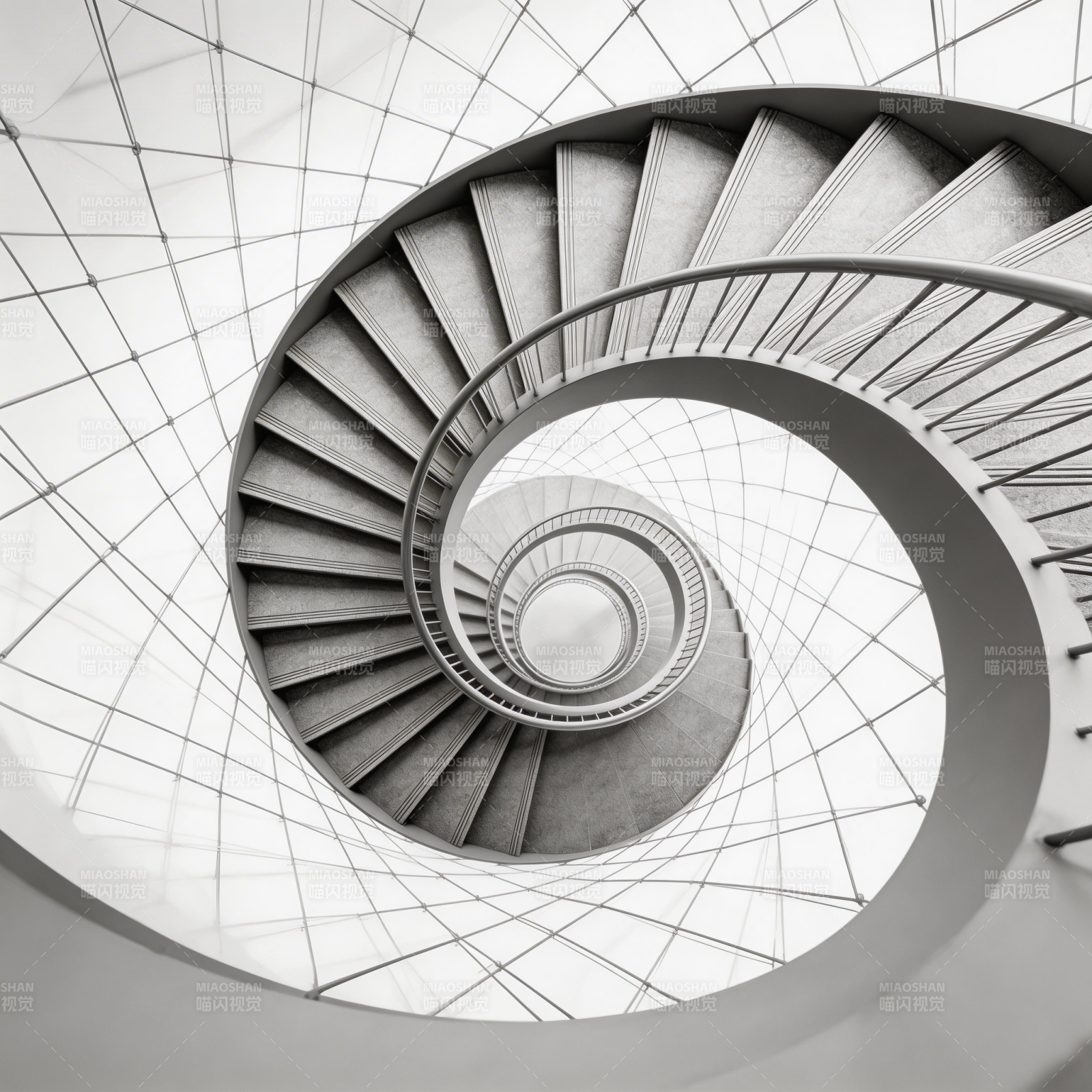 螺旋阶梯的奇妙视角图片