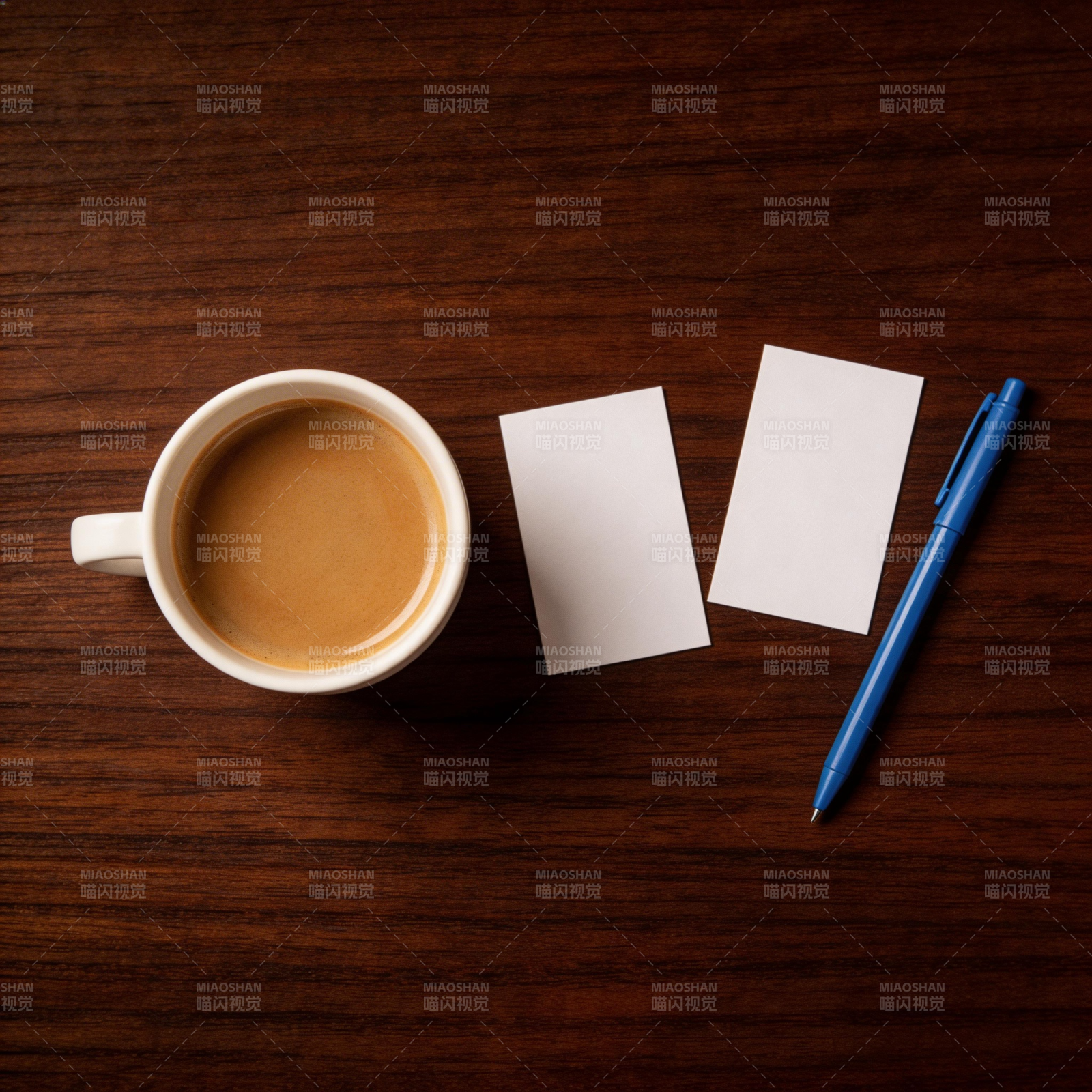 咖啡与便签静物图片