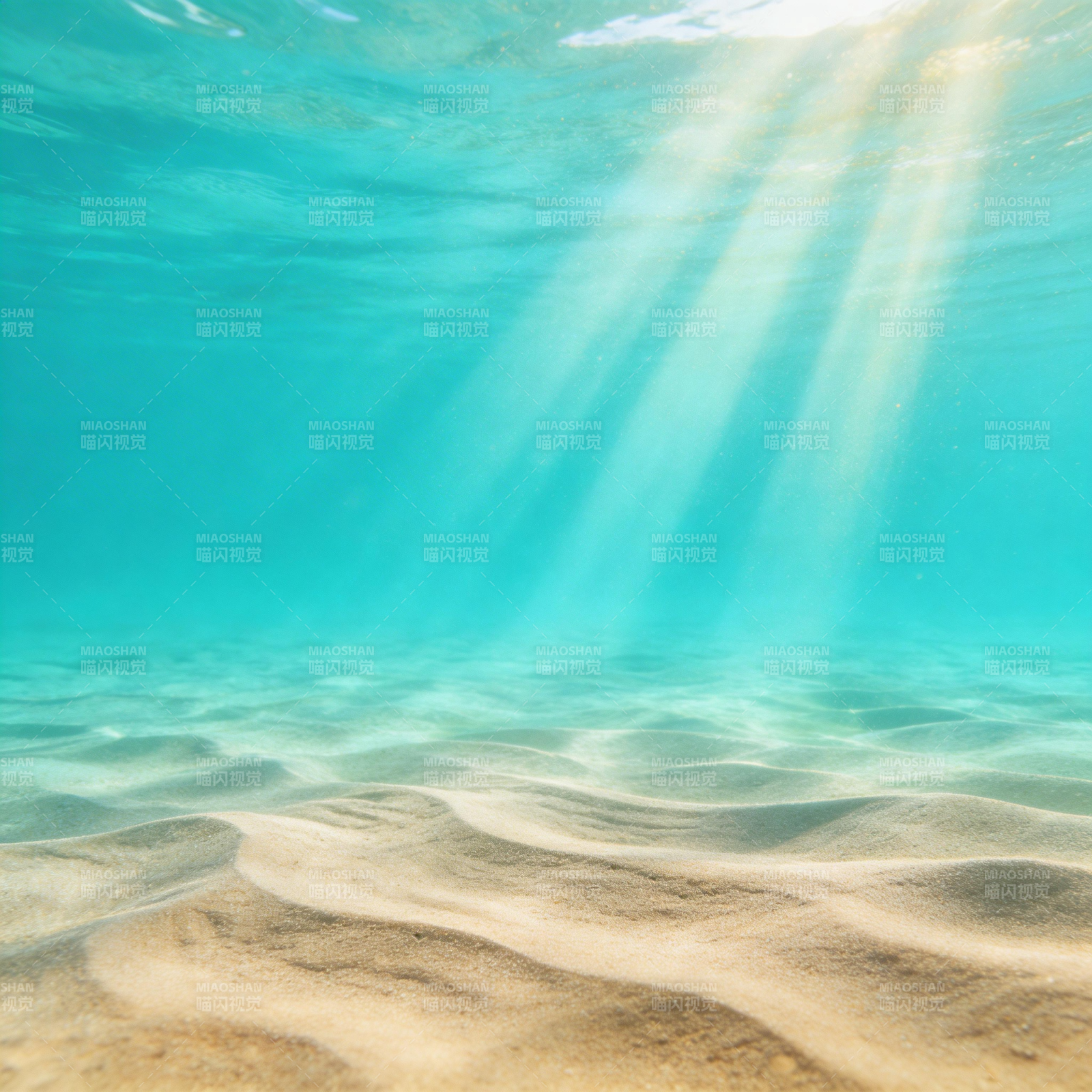 海底阳光穿透沙底图片