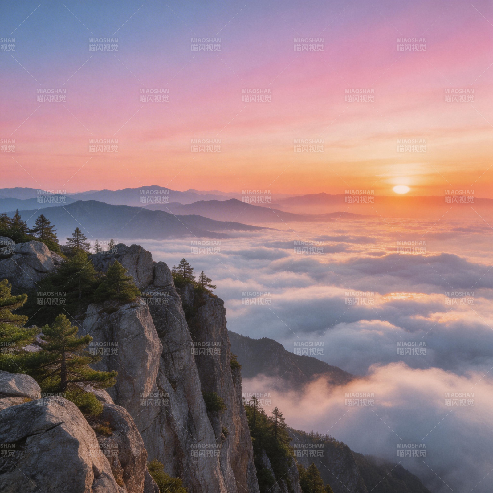 云海日出山巅景图片