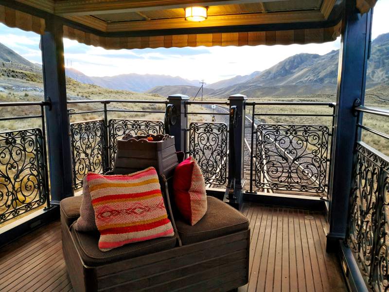 山景阳台休闲时光图片