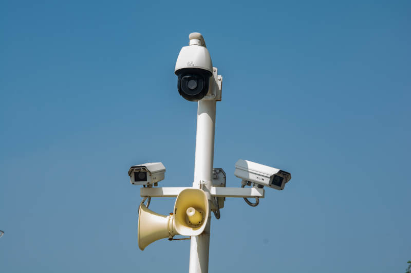 监控摄像头与喇叭图片