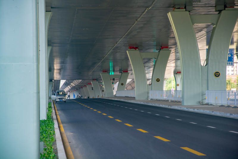 城市隧道公路景象图片