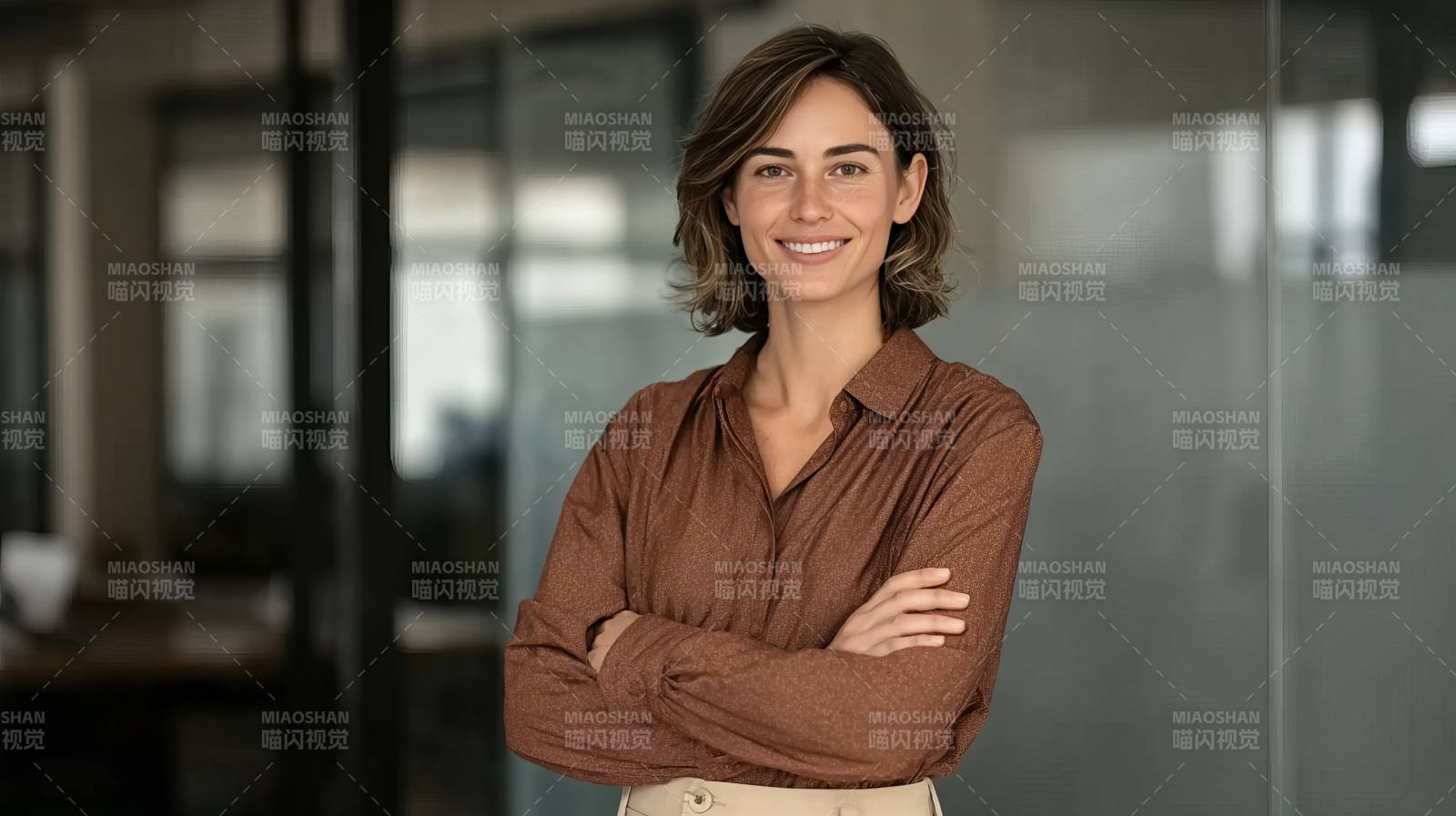 自信职场女性图片