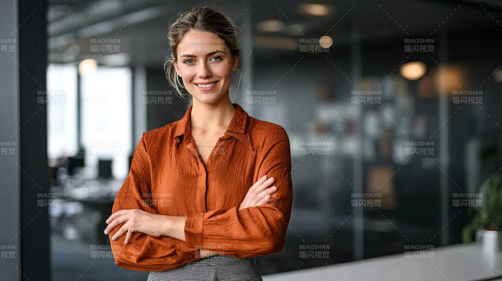 自信职场女性图片