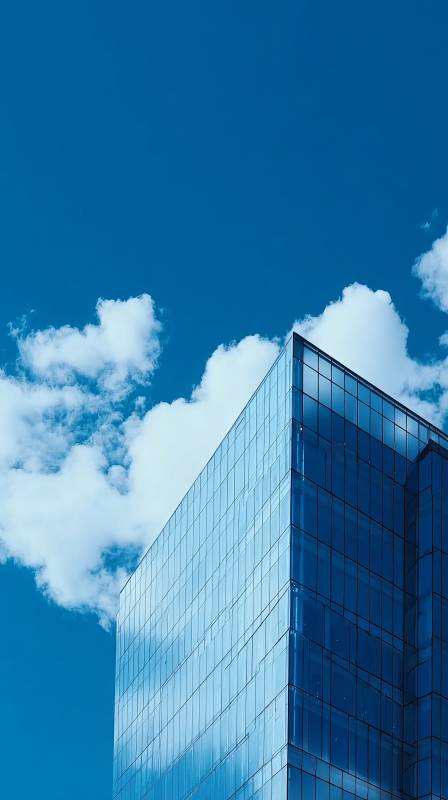 蓝天映玻璃幕墙图片