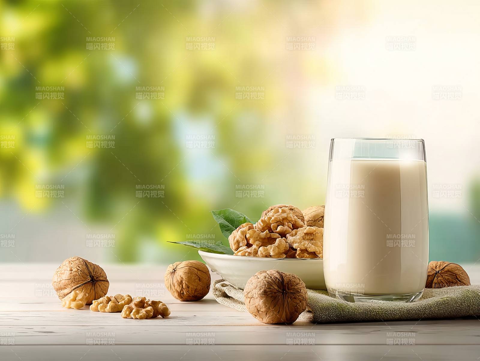 核桃奶饮品图片