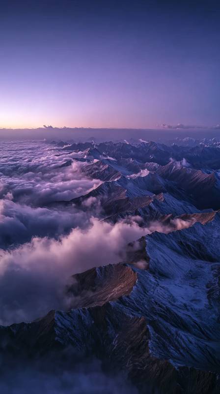 云海雪山日出图片
