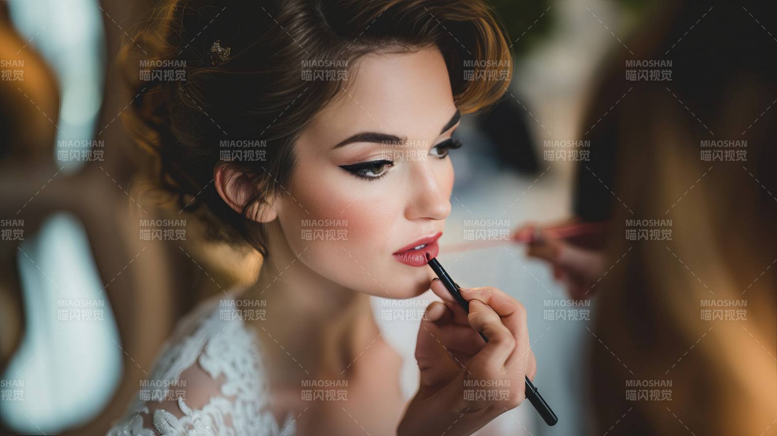 新娘妆容特写图片