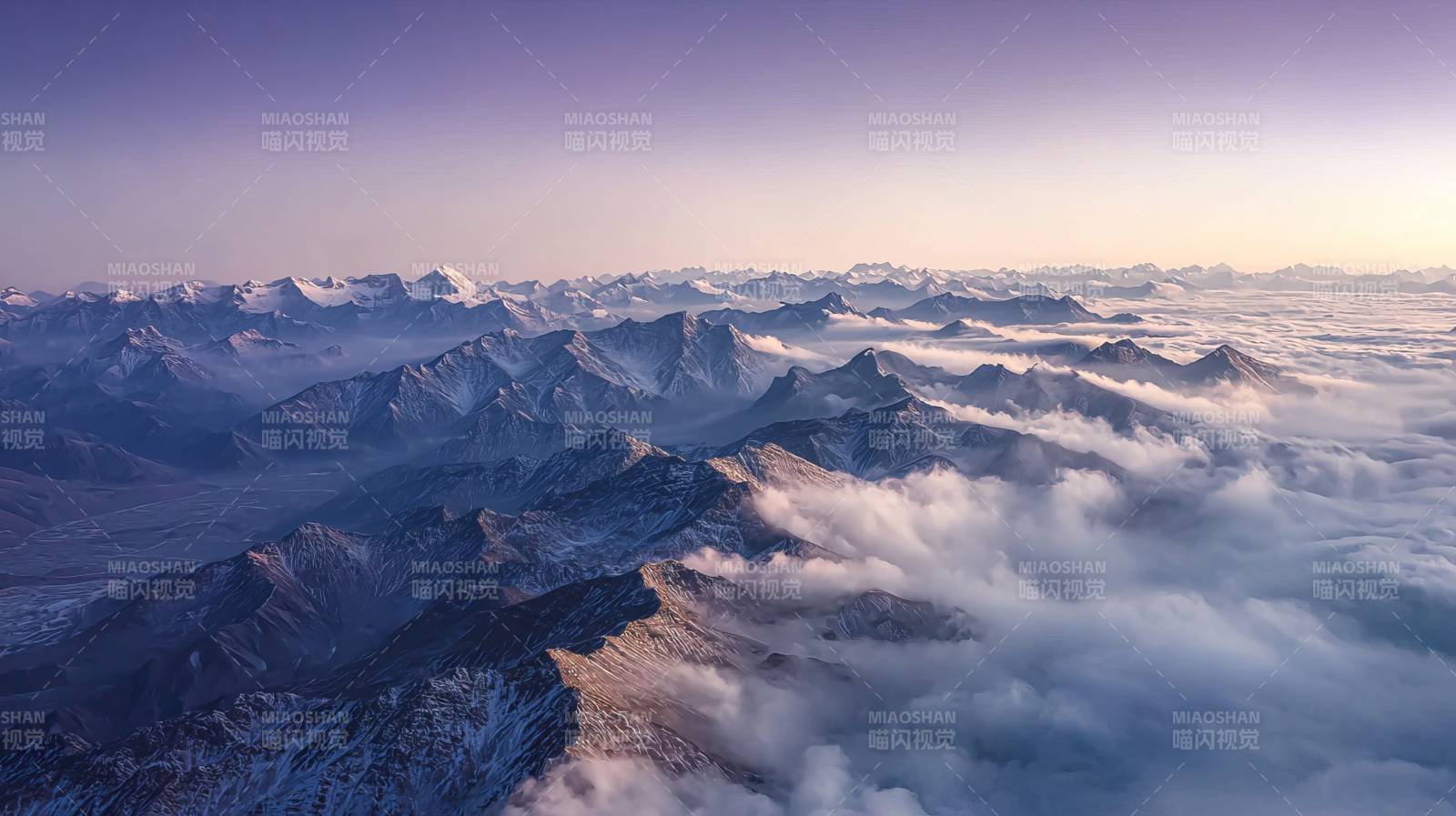 雪山云海日出图片