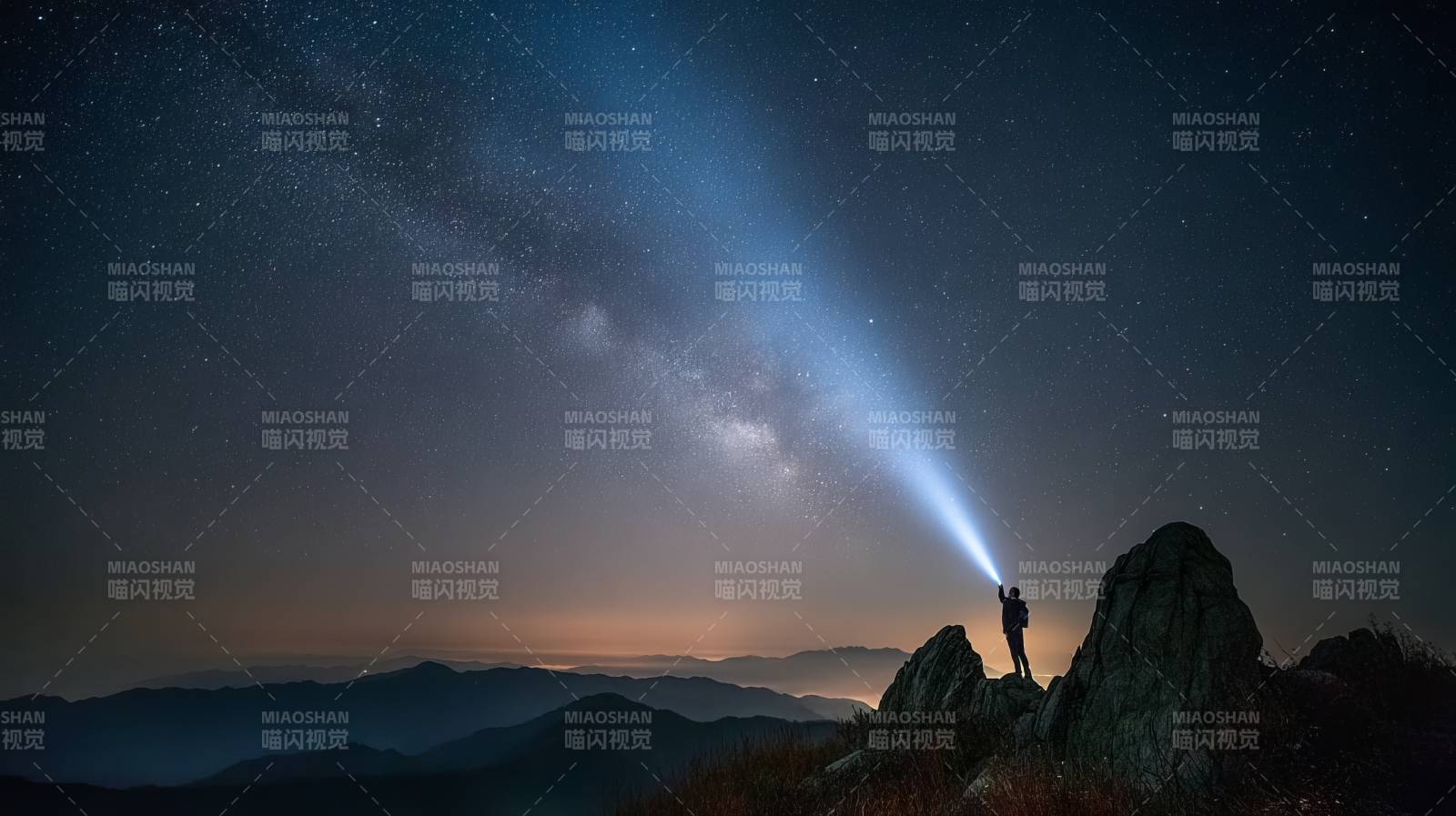 星夜探光图片